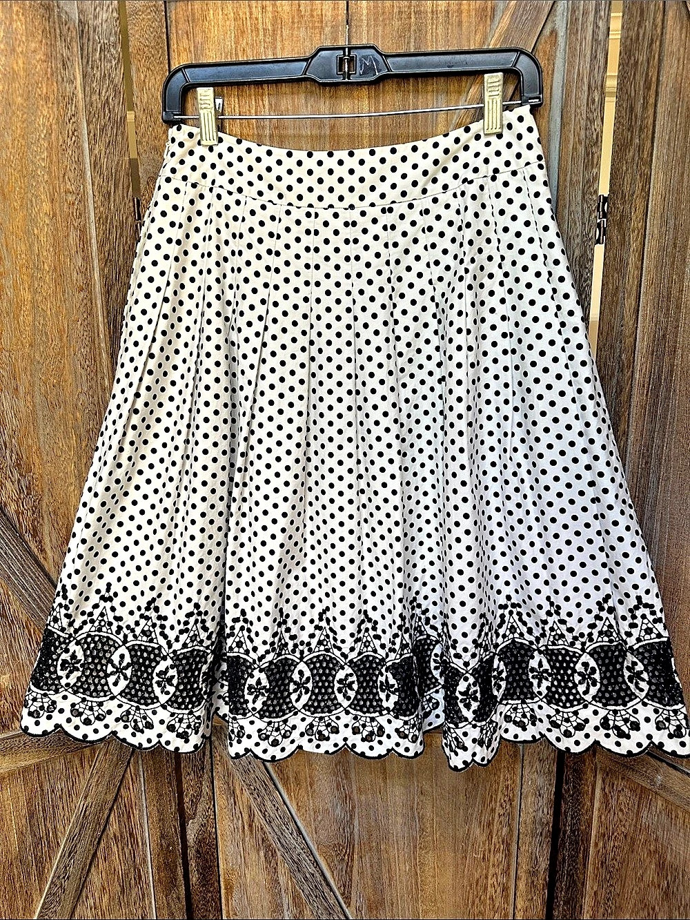 Talbots Polka Dot Pleated Skirt with Lace Hem in White & Black Size 2